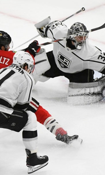 Quick, Kings stop Blackhawks for fifth straight win (Dec 03, 2017)